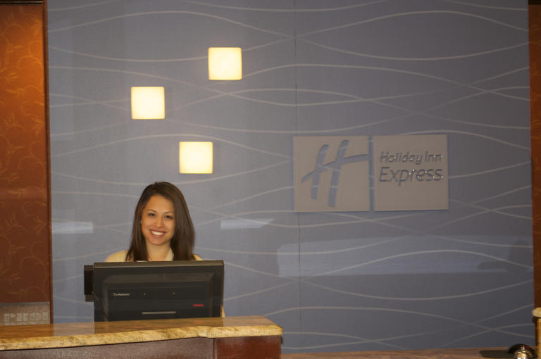 Holiday Inn Express & Suites